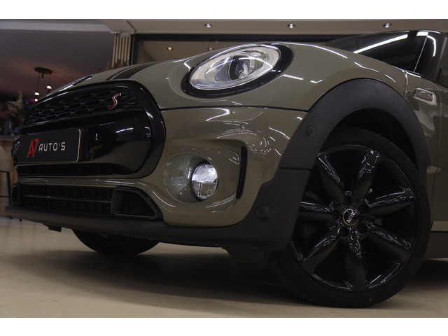 Foto 2 van Mini Clubman 2.0 Cooper S Chili Serious Business / PANO/H-K/CARPLAY/KEYLESS/VOL