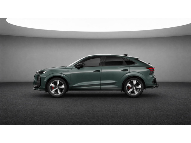 Foto 9 van Audi Q3 Sportback 1.5 e-hybrid S edition 272 PK · Glazen panoramadak · Tech pro · Trekhaak elek. weg
