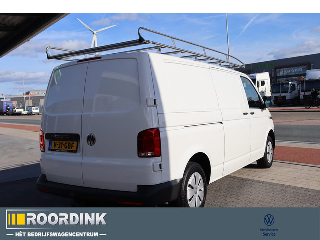 Foto 3 van Volkswagen TRANSPORTER L2 150 pk Linker schuifdeur - GVW 3000, imperiaal, trekhaak, betimmering, 3 z
