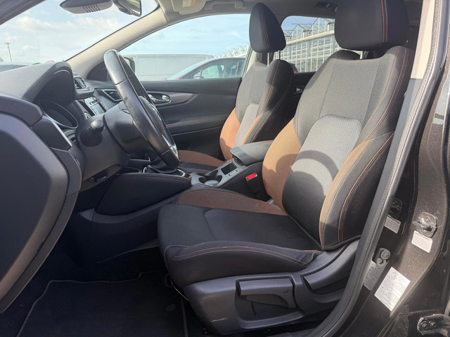 Foto 3 van Nissan Qashqai 1.3 DIG-T Tekna | 2019 | Benzine | Automaat | MOTOR DEFECT