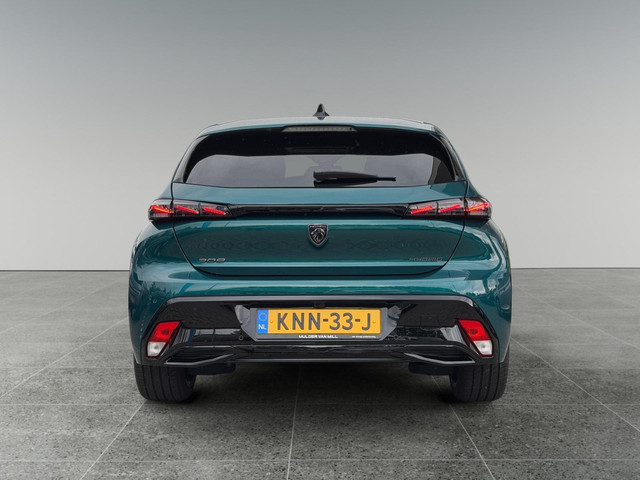 Foto 4 van Peugeot 308 1.2 Hybrid 145pk e-DCS6 GT | STOELMASSAGE | 360° CAMERA | NAVI | APPLE CARPLAY / ANDROID