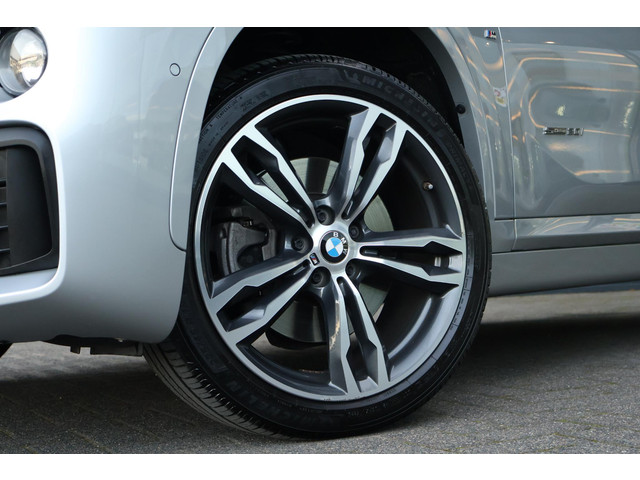 Foto 7 van BMW X1 sDrive20i M Sport / Head-up / Pano