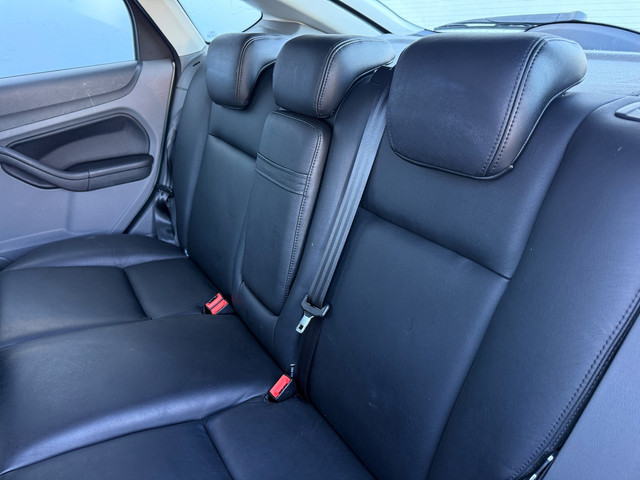 Foto 8 van Ford Focus 1.8 Limited - Lederen Interieur - Trekhaak