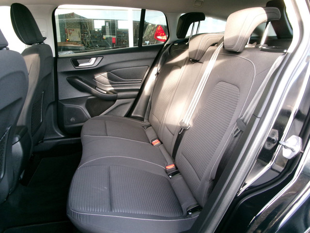 Foto 4 van Ford Focus Wagon 1.0/125 pk EcoBoost ST Line Business