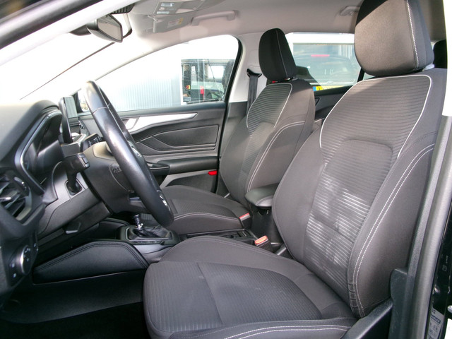 Foto 3 van Ford Focus Wagon 1.0/125 pk EcoBoost ST Line Business