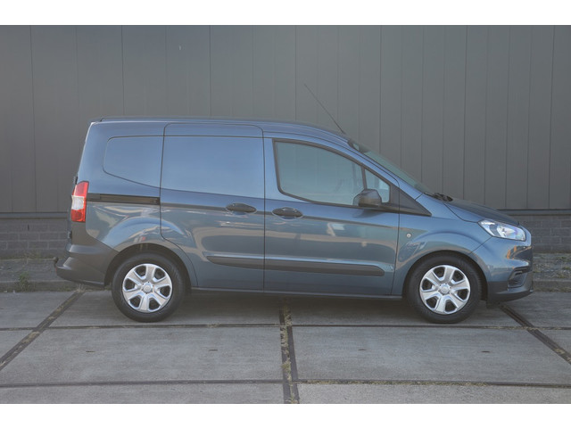 Foto 10 van Ford Transit Courier 1.5 TDCI Euro 6 Trend Duratorq S&S Airco Schuifdeur Trekhaak