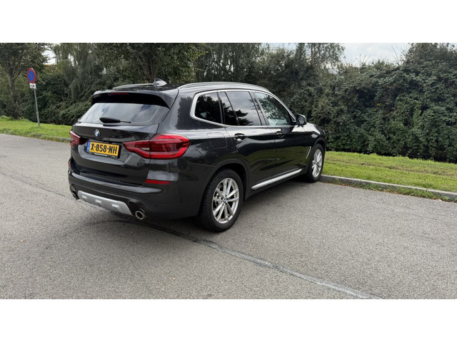Foto 3 van BMW X3 - xDrive30i High Executive
