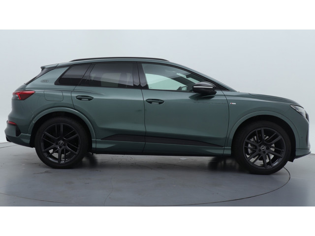 Foto 6 van Audi Q4 e-tron S Edition Quattro performance 82 kWh 340Pk / HUD / Sonos / Panodak