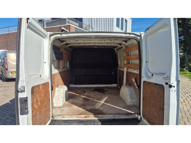 Foto 7 van Ford Transit 260S 2.2 TDCI Ambiente nieuwe apk