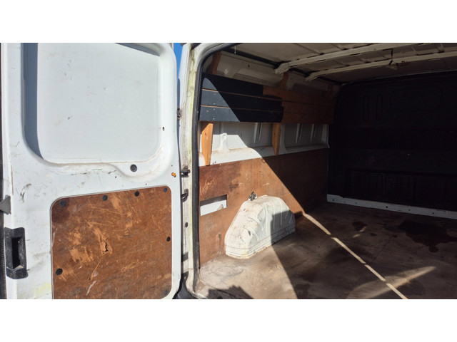 Foto 8 van Ford Transit 260S 2.2 TDCI Ambiente nieuwe apk
