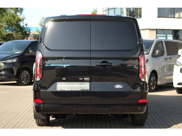 Foto 9 van Ford E-Transit Custom 320 L2H1 Limited DC | 71 kWh | 160kW/218pk | Pro Power | Trekgewicht 2300kg |