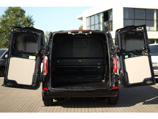 Foto 10 van Ford E-Transit Custom 320 L2H1 Limited DC | 71 kWh | 160kW/218pk | Pro Power | Trekgewicht 2300kg |