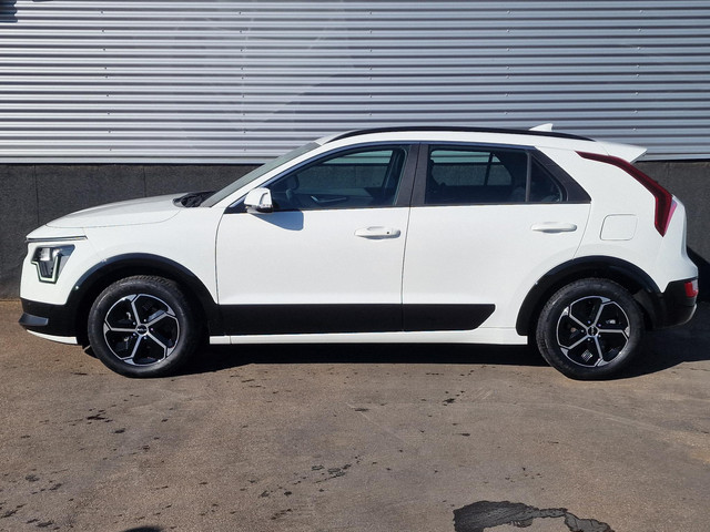 Foto 4 van Kia Niro 1.6 GDi Hybrid DynamicLine 1e eign. Nederlandse auto, Navigatie, Achteruitrijcamera, Parkee