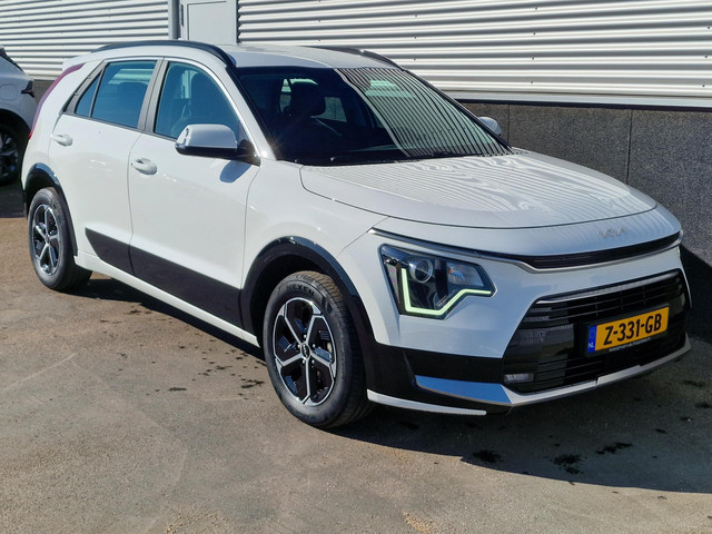 Foto 8 van Kia Niro 1.6 GDi Hybrid DynamicLine 1e eign. Nederlandse auto, Navigatie, Achteruitrijcamera, Parkee