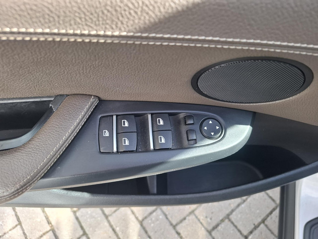 Foto 3 van BMW X3 sDrive18d High Executive 174.000 NAP