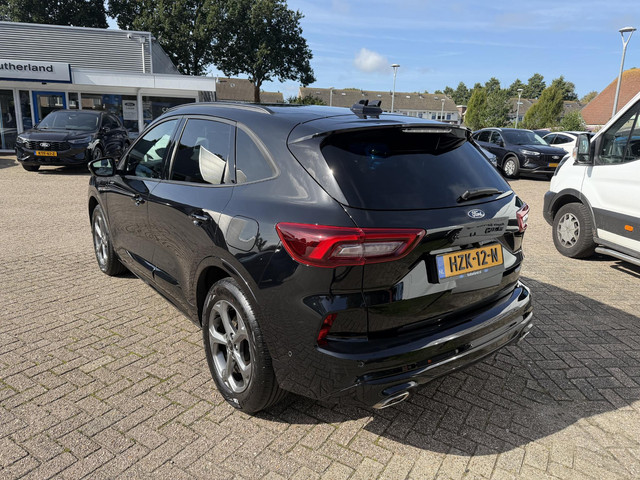 Foto 4 van Ford Kuga 2.5 PHEV ST-Line X | Trekhaak | AGR-stoelen | Winter Pack | Bang&Olufsen | 2.100kg trekgew