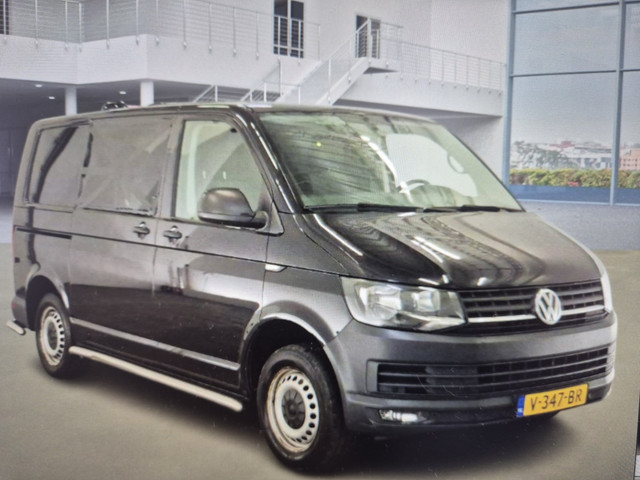 Foto 4 van Volkswagen Transporter 2.0 TDI 150pk dsg hondenvervoer Highline 3x hond climate regeling prof. inric