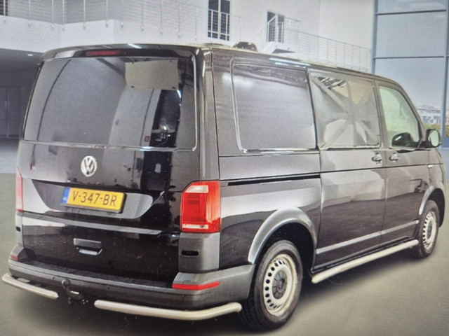 Foto 5 van Volkswagen Transporter 2.0 TDI 150pk dsg hondenvervoer Highline 3x hond climate regeling prof. inric