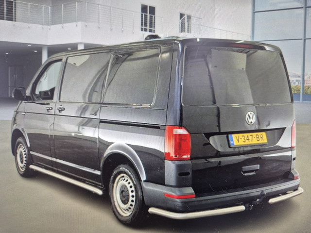 Foto 6 van Volkswagen Transporter 2.0 TDI 150pk dsg hondenvervoer Highline 3x hond climate regeling prof. inric