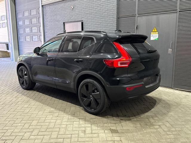 Foto 4 van Volvo XC40 2.0 B3 Plus Black Edition | Harman/Kardon | BLIS | 360° Camera | Pilot Assist | Stoel+Stu