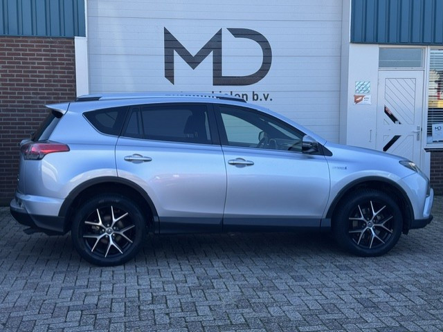 Foto 2 van Toyota RAV4 2.5 Hybrid Style -Dealer onderhouden-LED-Keyless-Perfect onderhouden - Volledige histori