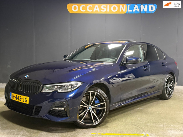 Foto 9 van BMW 3-serie 330e eDrive Edition M-Sport|KANTELDAK|SFEER|HUD|CARPLAY|PDC|LED|CRUISE|LEDER|STOELV|CAME