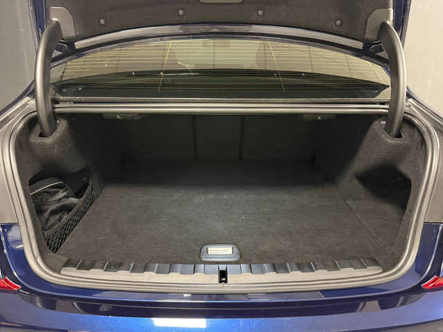 Foto 8 van BMW 3-serie 330e eDrive Edition M-Sport|KANTELDAK|SFEER|HUD|CARPLAY|PDC|LED|CRUISE|LEDER|STOELV|CAME