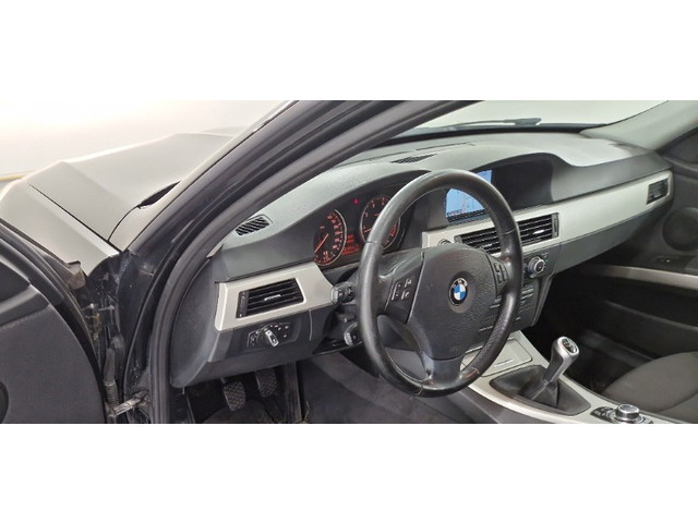 Foto 9 van BMW 3-serie 318i Business Line NAVI PSENSOR CRUISE 2 X SLEUTELS