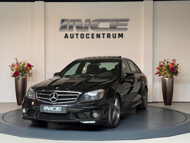 Foto 4 van Mercedes-Benz C-klasse AMG C63 6.2 V8 | Topstaat