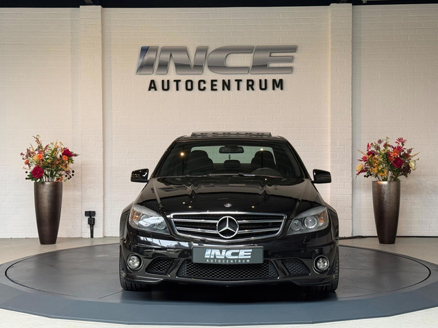 Foto 5 van Mercedes-Benz C-klasse AMG C63 6.2 V8 | Topstaat