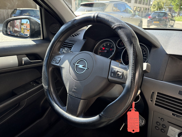 Opel Astra 1.6 Edition APK 5/2027 (bj 2005)