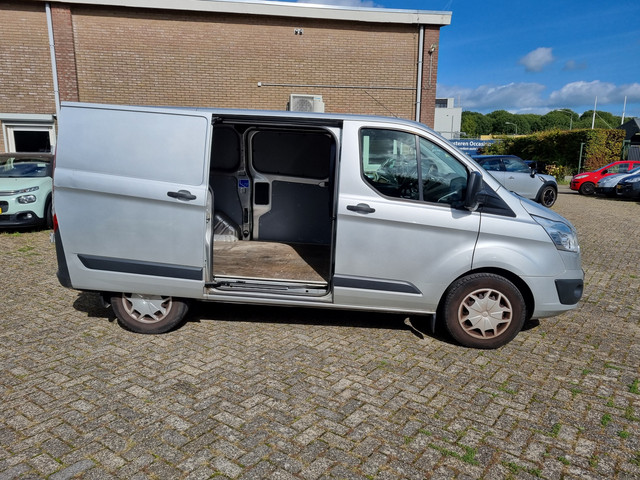 Foto 8 van Ford Transit Custom 330 2.2 TDCI L1H1 155PK! ✅2x SCHUIFDEUR ✅1e EIGENAAR!