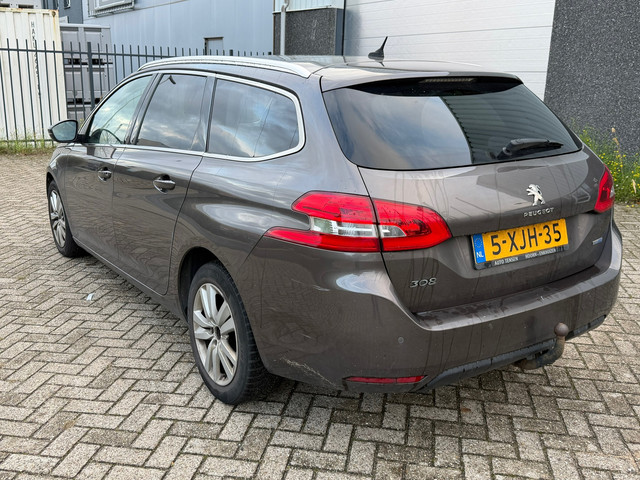 Foto 3 van Peugeot 308 SW 1.6 BlueHDI Blue Lease Executive 2014