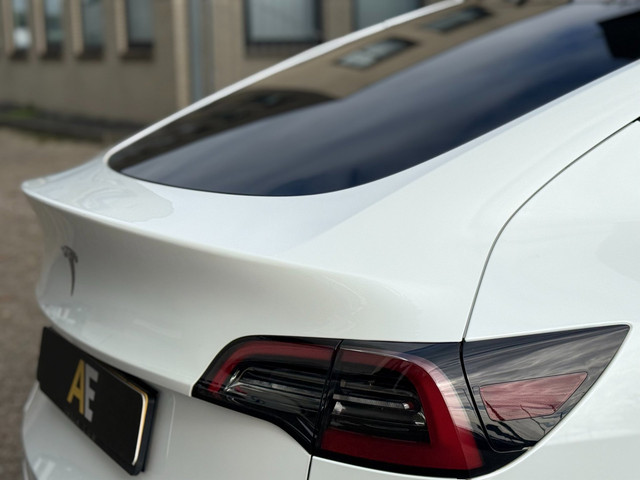 Foto 10 van Tesla Model Y Long Range AWD 75 kWh | Elektrisch | 2022 | Panoramadak | Premium Audio | Keyless | Ve