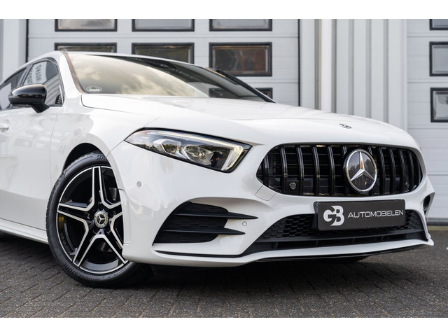 Foto 9 van Mercedes-Benz A-klasse 200 AMG