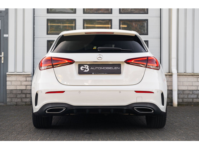 Foto 2 van Mercedes-Benz A-klasse 200 AMG