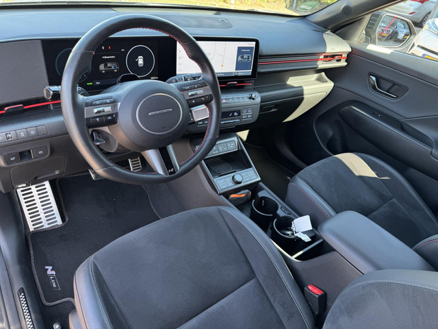 Foto 4 van Hyundai Kona 1.6 GDI HEV N Line Trekhaak Afneembaar, Allseasons + NIEUWSTAAT!