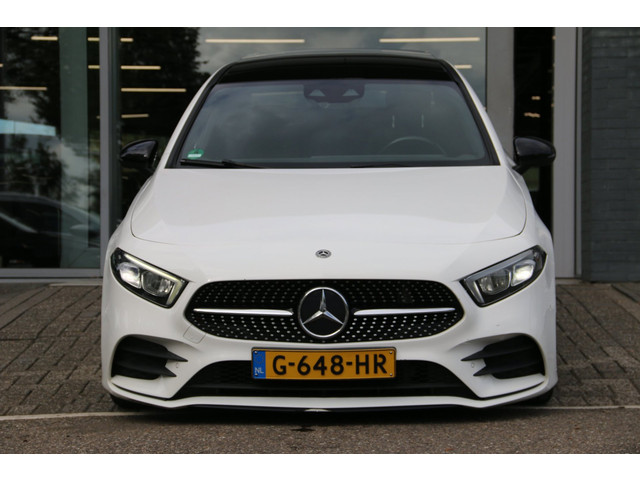 Foto 2 van Mercedes-Benz A-klasse 180 Business Solution AMG