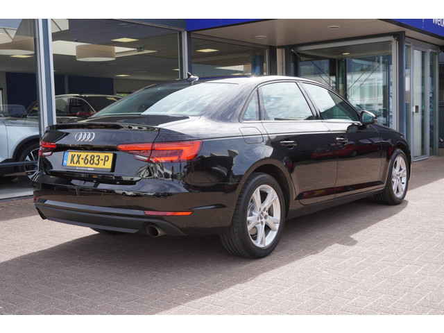 Foto 9 van Audi A4 Limousine 2.0 TFSI ultra Pro Line Automaat | Navigatie | Elek. Pakket | Zwart | Origineel NL