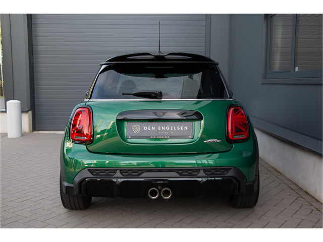 Foto 8 van MINI 3-deurs 2.0 John Cooper Works 231PK | Pro Exhaust | Pano | ACC | HUD | Camera | KeyLess | Stuur