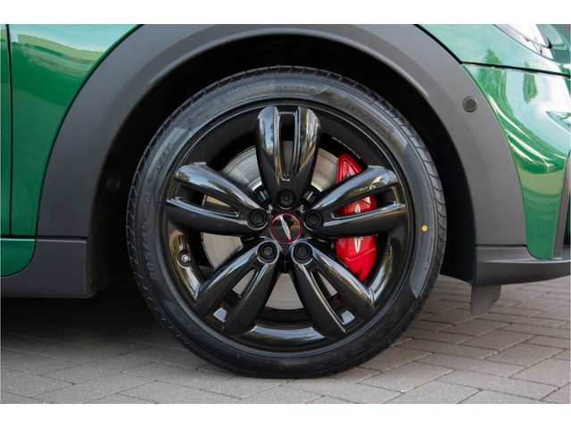 Foto 9 van MINI 3-deurs 2.0 John Cooper Works 231PK | Pro Exhaust | Pano | ACC | HUD | Camera | KeyLess | Stuur