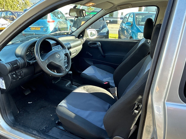 Foto 10 van Opel Corsa 1.2i-16V Strada | NAP | AUTOMAAT |