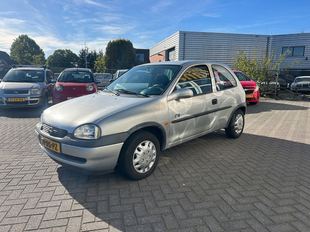 Foto 7 van Opel Corsa 1.2i-16V Strada | NAP | AUTOMAAT |