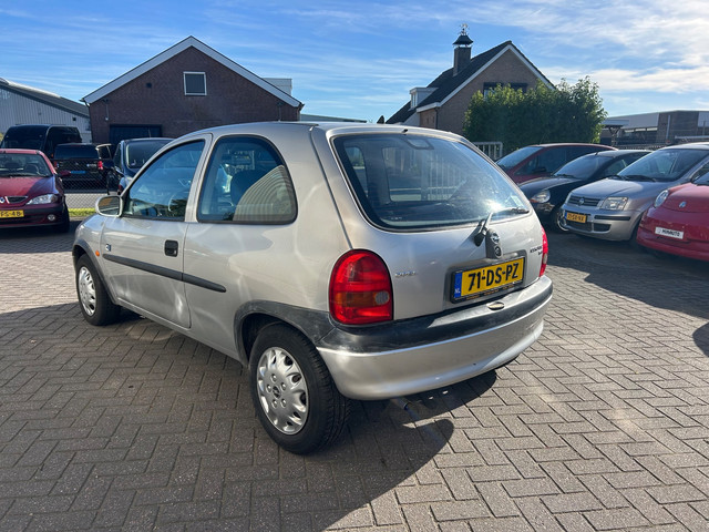 Foto 6 van Opel Corsa 1.2i-16V Strada | NAP | AUTOMAAT |