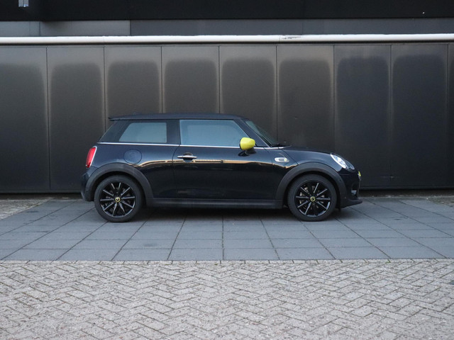 Foto 8 van MINI Electric cooper S 33 kWh | LEDER | PANO-DAK | CAMERA | H&K | HEAD-UP | CRUISE | NAVI | STOELVER