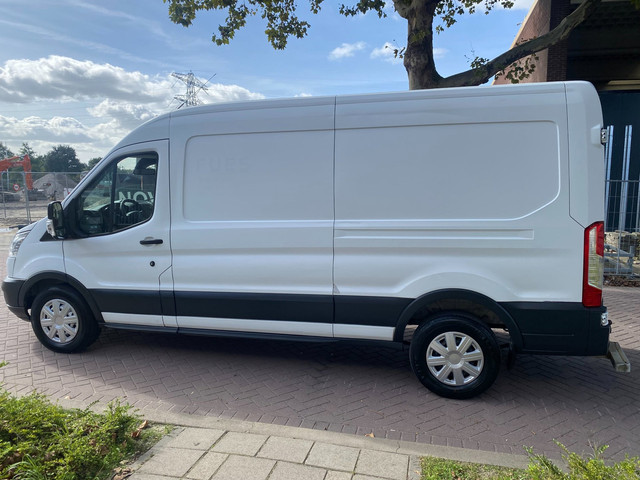 Foto 6 van Ford Transit 350 2.2 TDCI L3H2 Ambiente / 108.395 KM NAP / Airco / Camera / PDC / APK 20-2-2027 / 20