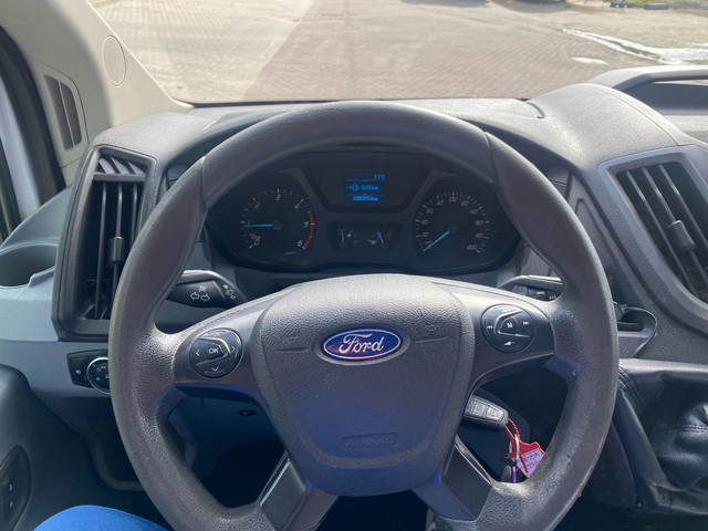 Foto 10 van Ford Transit 350 2.2 TDCI L3H2 Ambiente / 108.395 KM NAP / Airco / Camera / PDC / APK 20-2-2027 / 20