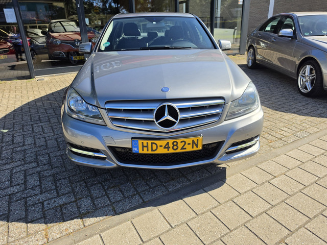 Foto 10 van Mercedes-Benz C-klasse 180 Prestige Avantgarde