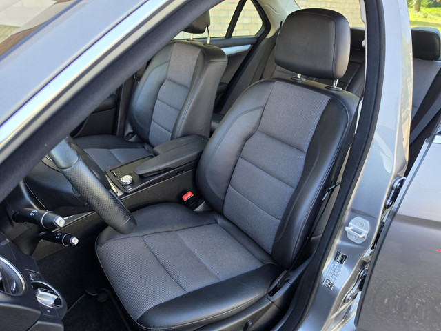 Foto 3 van Mercedes-Benz C-klasse 180 Prestige Avantgarde
