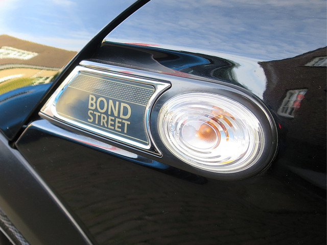 Foto 8 van MINI Clubman 1.6 Cooper BondStreet R55 LCI met Leder, Clima, afn. trekhaak en 17"
